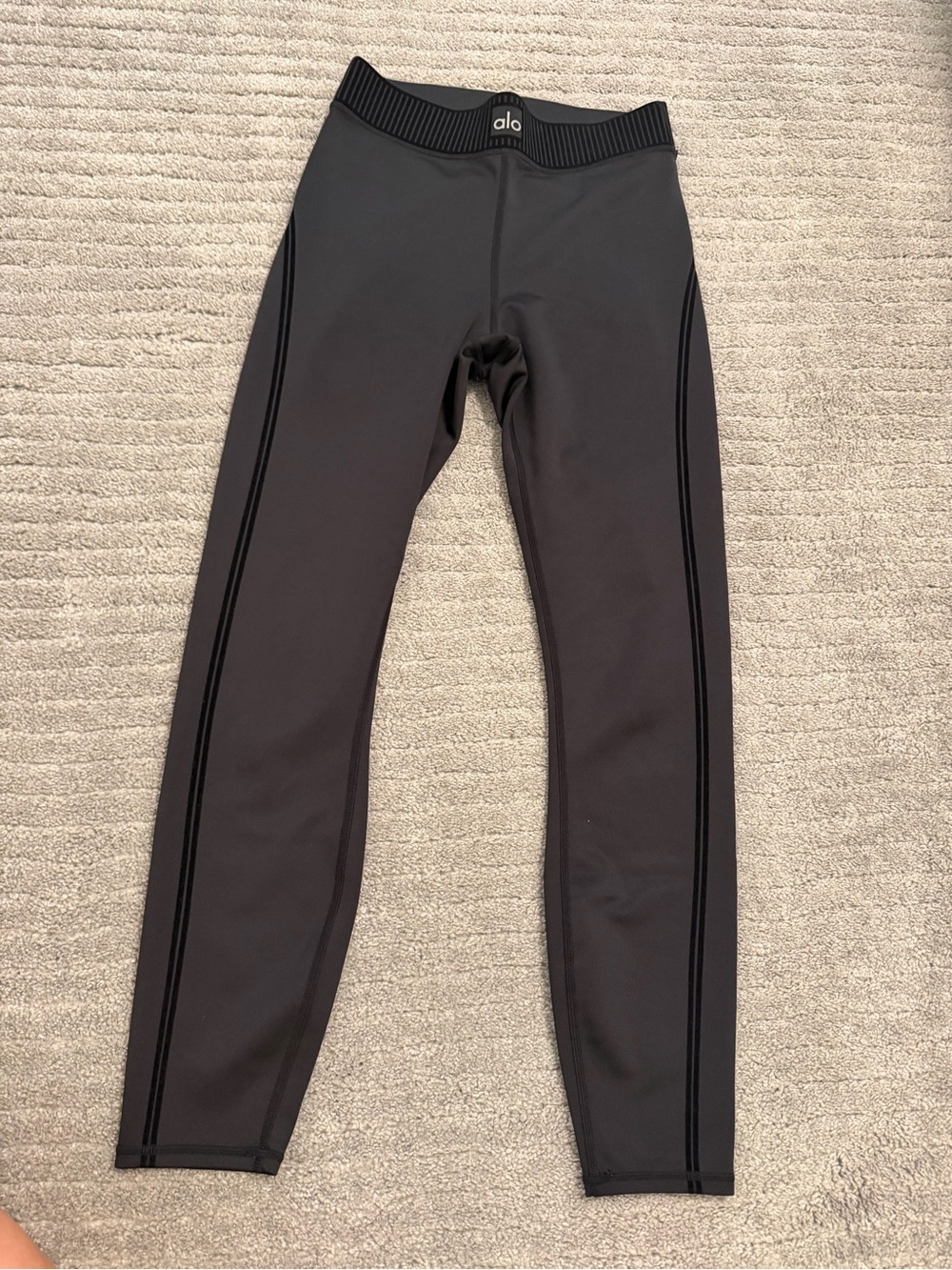 Alo Leggings